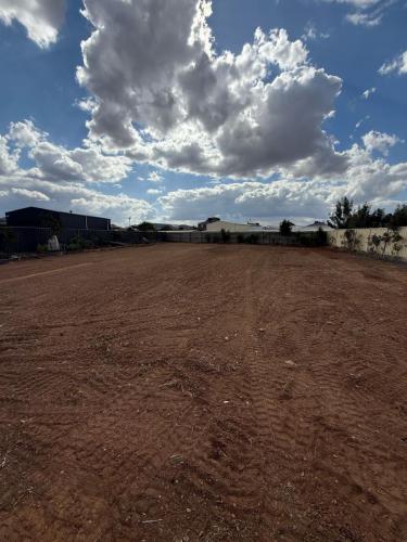 Digger - Guru - Site Cleanup and Levelling 2