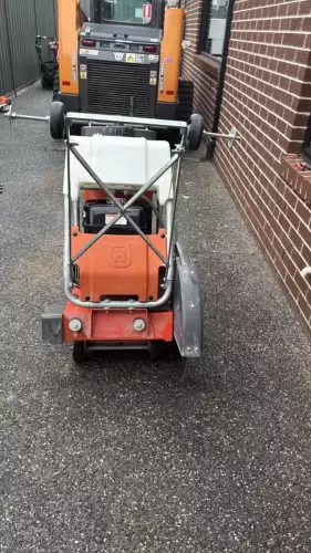Mr-Digger-Guru_800w_Concrete cutter - 1