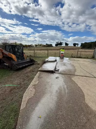 Mr-Digger-Guru_800w_Concrete Cutting and Removal 3
